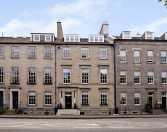 Serviced apartment Destiny Scotland - Q Residence (Edinburgh, United Kingdom)