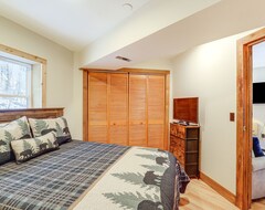Toàn bộ căn nhà/căn hộ Beech Mountain Cabin Rental With Deck! (Beech Mountain, Hoa Kỳ)