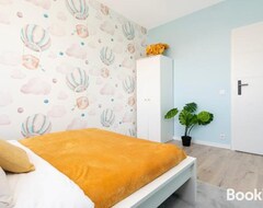 Koko talo/asunto Kopcinskiego Residence - Apartamenty Z Parkingiem I Dwoma Lazienkami (Łódź, Puola)