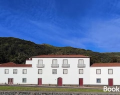 Koko talo/asunto Quinta dos Misterios- Turismo de Habitacao (Urzelina, Portugali)