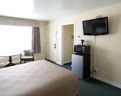 Khách sạn Travelers Inn (Brunswick, Hoa Kỳ)