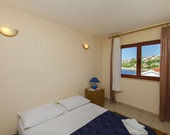 Hotel Apartments Toni (13931-A2) - Bilo (Primosten) (Grebastica, Croatia)