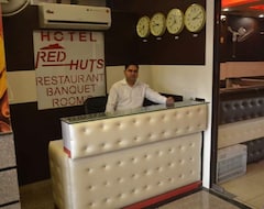 Otel Redhuts (Bahadurgarh, Hindistan)