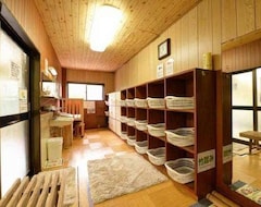 Bed & Breakfast Kokumin Shukusha Noro Kogen Lodge (Kure, Nhật Bản)