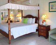 Hotel Oualie Beach Resort (Newcastle, Saint Kitts and Nevis)