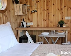 Bed & Breakfast Caban'AO (Saint-Just-et-Vacquières, Pháp)