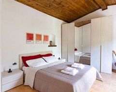 Koko talo/asunto Vrbo Property (Prata Sannita, Italia)