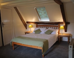 Toàn bộ căn nhà/căn hộ Large Mansion For Rent In Normandy Close To The Suisse Normande! (Fresné-la-Mère, Pháp)