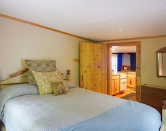 Cijela kuća/apartman New! 3br Lakefront Ossipee Cottage W/ Porch (West Ossipee, Sjedinjene Američke Države)
