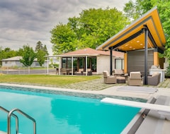Cijela kuća/apartman Lakefront Washington Home W/ Private Pool & Sauna (Moses Lake, Sjedinjene Američke Države)