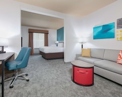 Otel Comfort Suites Arlington - Entertainment District (Arlington, ABD)