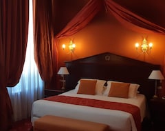 Khách sạn Hotel Les Marechaux (Auxerre, Pháp)