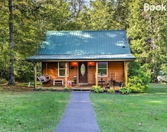 Toàn bộ căn nhà/căn hộ Smoky Mountain Rustic Log Cabin With Furnished Patio! (Cosby, Hoa Kỳ)