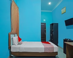 Khách sạn Oyo 92577 Hotel Sidikalang (Dairi, Indonesia)