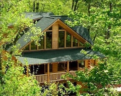 Hotel Eagles Nest Luxury Log Home... Smoky Mountain Retreat (Maggie Valley, USA)