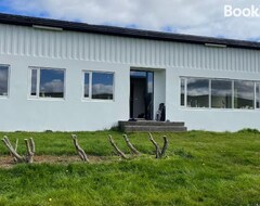 Tüm Ev/Apart Daire Ospaksstadir- New Renovated Farm In Hrutafjordur (Staður, İzlanda)
