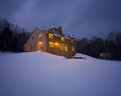 Casa/apartamento entero Modern Luxury Home On 40 Acres W/ Stunning Views 15 Min. From Sugarbush Ski Area (Waitsfield, EE. UU.)