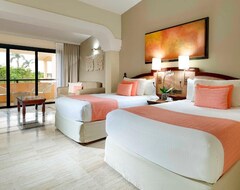 Hotel Grand Palladium White Sand Resort & Spa (Plaja Kantenah, Meksiko)