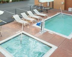 Hotel Quality Inn & Suites Oceanside Near Camp Pendleton (Oceanside, USA)