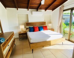 Khách sạn Mango Bay Resort (Pond Bay, British Virgin Islands)