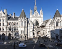 Hotel Strand - Royal Court Of Justice View (London, United Kingdom)