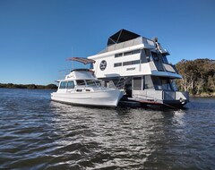 Nhà trọ Drift Flotel - Luxury Houseboat Experience (Russell Island, Úc)