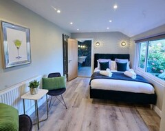 Tüm Ev/Apart Daire Luxurious 5-bed House With Pool, Hot Tub & Parking (Sandwich, Birleşik Krallık)