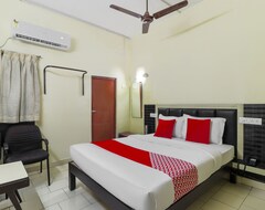 Oyo 43893 Uhome Hotel Pvtltd (Chennai, India)