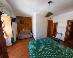 Bed & Breakfast Da Nonna Li Rooms and Breakfast (Villetta Barrea, Ý)