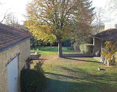 Cijela kuća/apartman Grande Maison Avec Jardin Et Piscine (Aubiat, Francuska)
