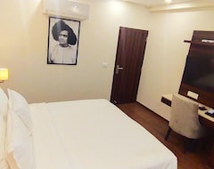 Sai Maa Hotel  & Residency (Puttaparthi, India)