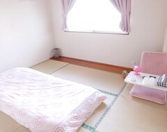 Bed & Breakfast Maison Fushimi (Kyoto, Japan)