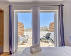 Khách sạn Tritoni Valletta Boutique Hotel (Floriana, Malta)
