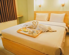 Hotelli New Moonlight (Bandung, Indonesia)