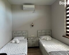 Pensión GRAND ANAKLIA - Guest Hotel (Zugdidi, Georgia)