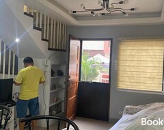 Casa/apartamento entero Denlab Family House (Iloilo City, Filipinas)