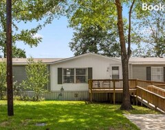 Entire House / Apartment Tranquil Texas Retreat Ridgeway Haven 9mil2lake (Conroe, USA)