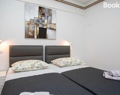 Cijela kuća/apartman Apartmani Vozila (Kršan, Hrvatska)