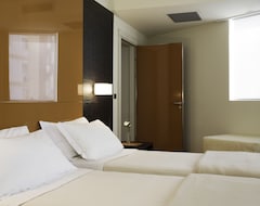 Khách sạn Unahotels T Hotel Cagliari (Cagliari, Ý)