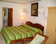 Bed & Breakfast Villa Manoir (Anse Boudin, Seychellit)