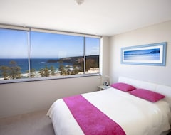 Koko talo/asunto Manly Beach Apartment + Views! (Manly, Australia)