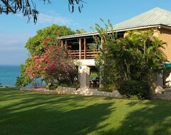 Cijela kuća/apartman Lime Acre. Plantation Home W/ Private Beach. Option Of 3 And 5 Bedroom Rental (White House, Jamajka)