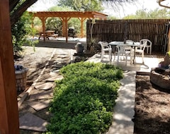 Tüm Ev/Apart Daire Whetstone Retreat, A Relaxing Home & Garden (Huachuca City, ABD)