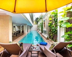 Khách sạn Saladaeng Colonnade Serviced Apartment (Bangkok, Thái Lan)