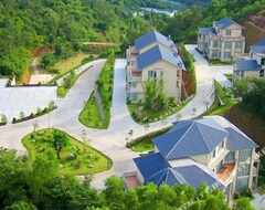 Resort/Odmaralište Jingming Hotspring Holiday Resort (Jieyang, Kina)