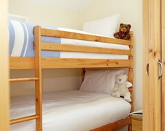 Koko talo/asunto 3 Bedroom Accommodation In Chilham (Dilham, Iso-Britannia)