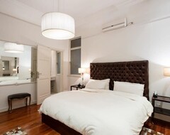 Entire House / Apartment Elegant 2 Bedroom Apartment In Recoleta (Buenos Aires City, Argentina)