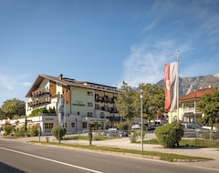 Hotel Der Reschenhof (Mils, Austria)