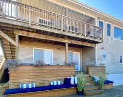 Toàn bộ căn nhà/căn hộ Bayview Getaway New Kitchen & Nyc Skyline-view Deck 4 Min Walk To Beach (Keansburg, Hoa Kỳ)