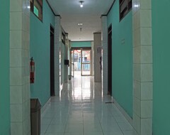 Capital O 92958 Hotel Raflessia Syariah (Muara Enim, Indonezija)